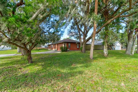 A home in EDGEWATER