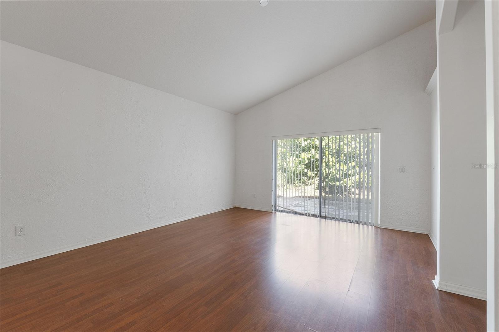 BAKERS CROSSING PH I - Residential Lease