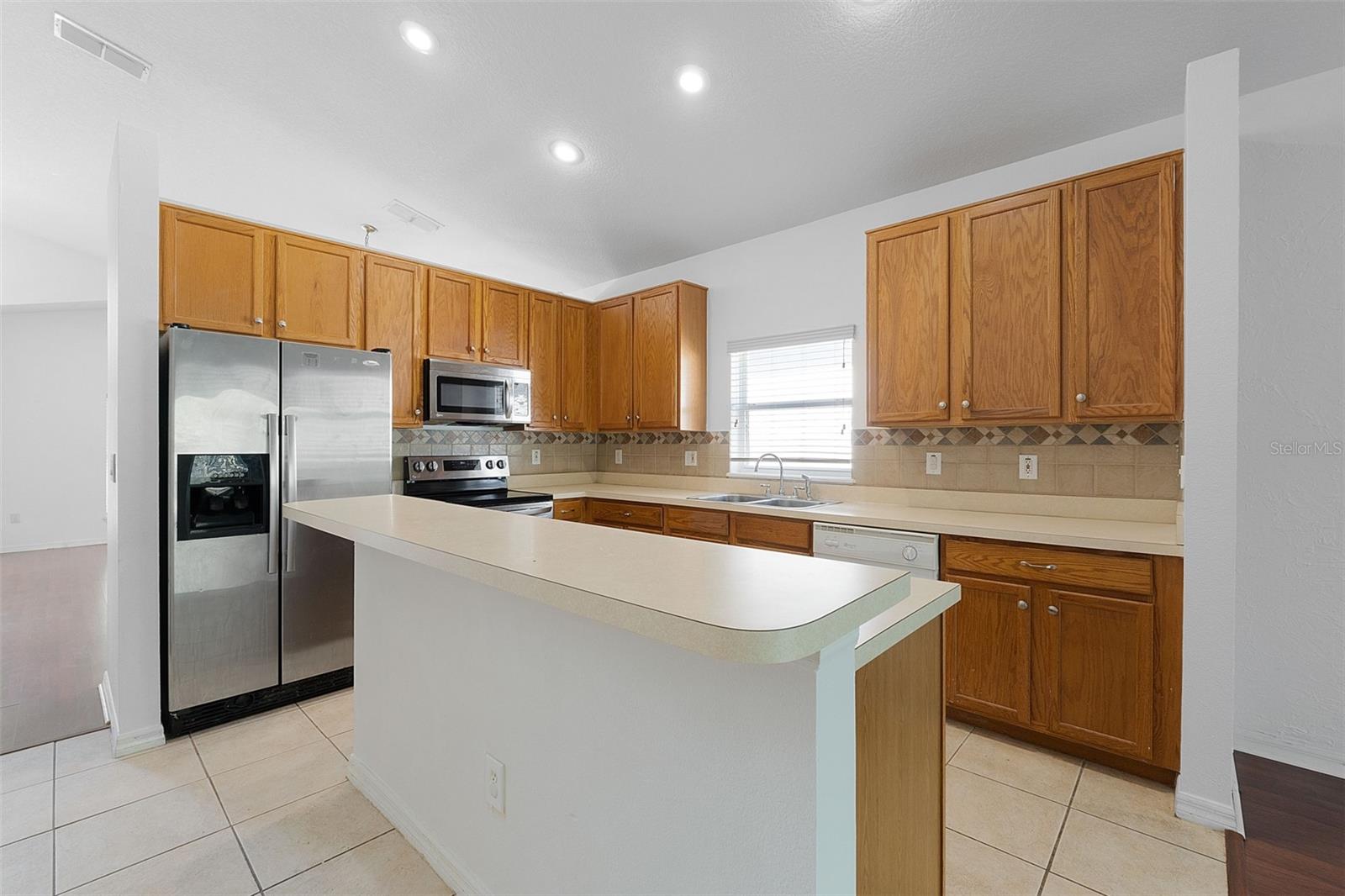 BAKERS CROSSING PH I - Residential Lease