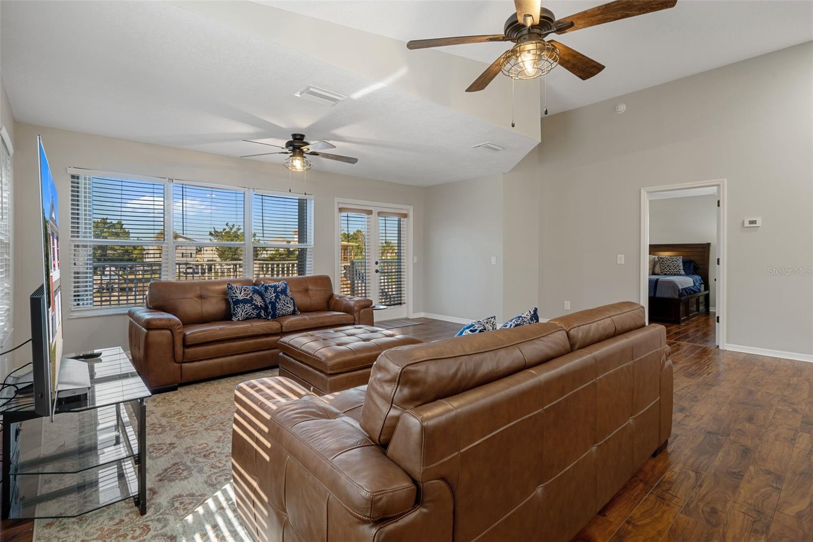 HERNANDO BEACH - Residential