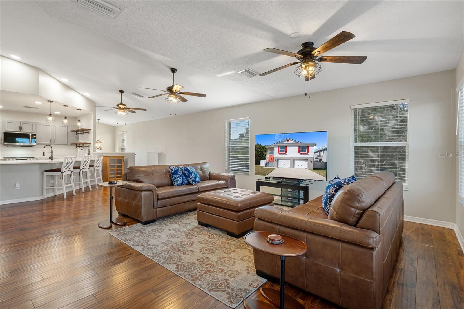 HERNANDO BEACH - Residential