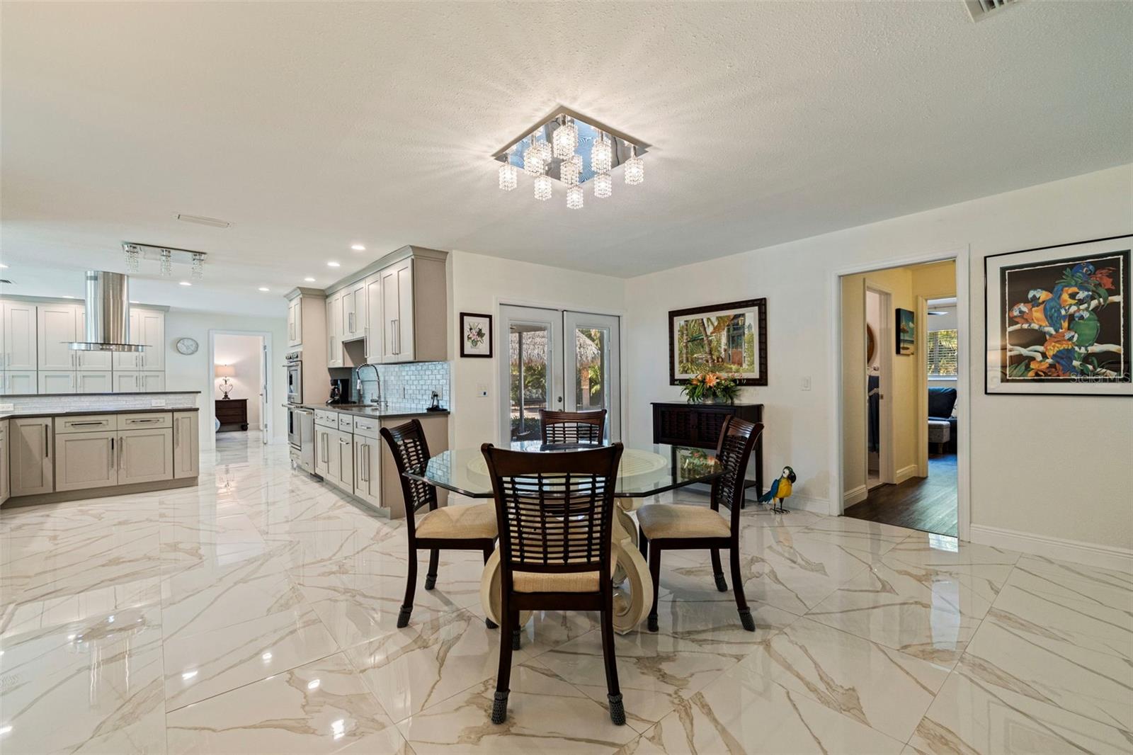 BAHAMA BEACH REP - Residential