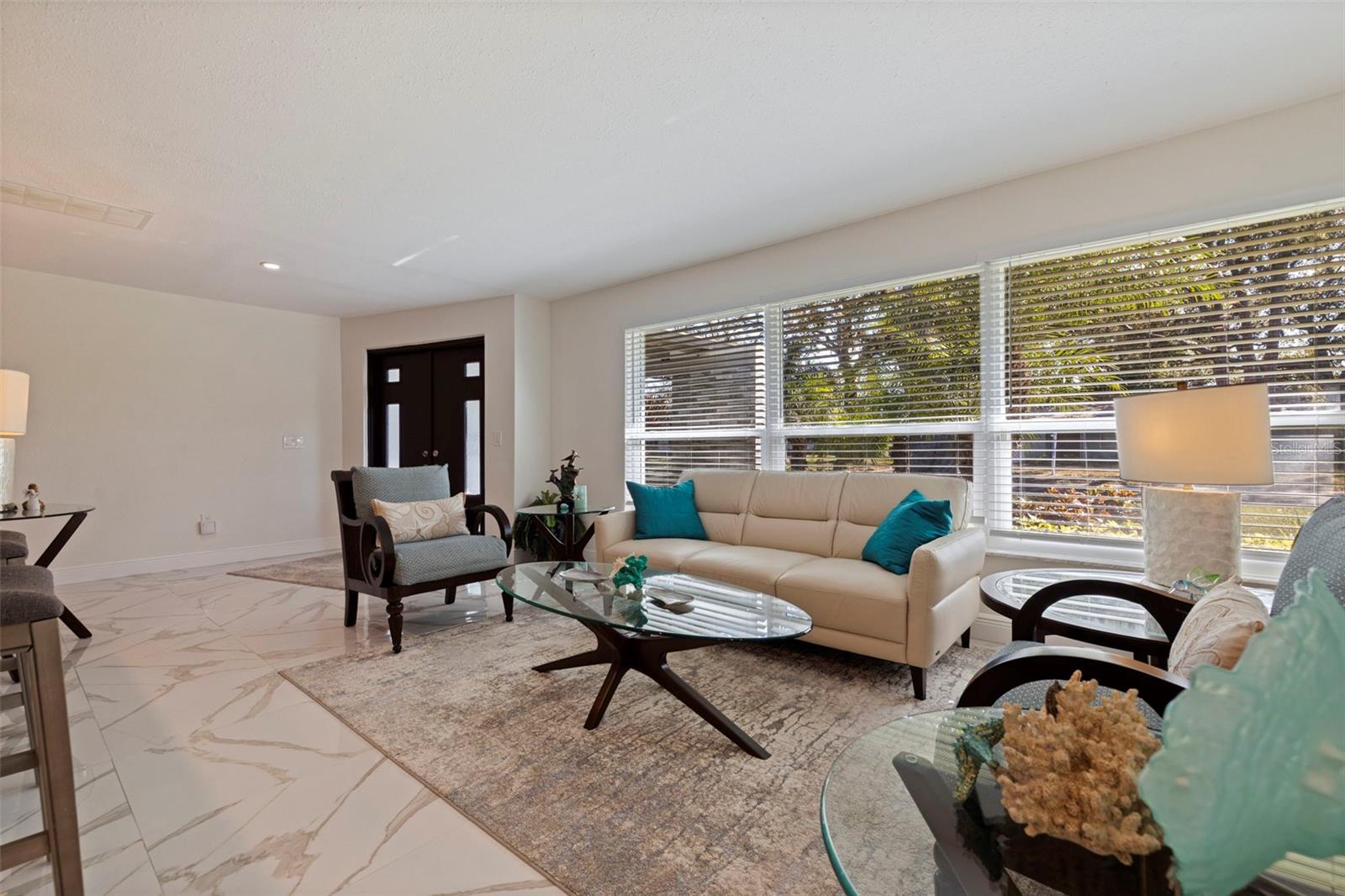 BAHAMA BEACH REP - Residential