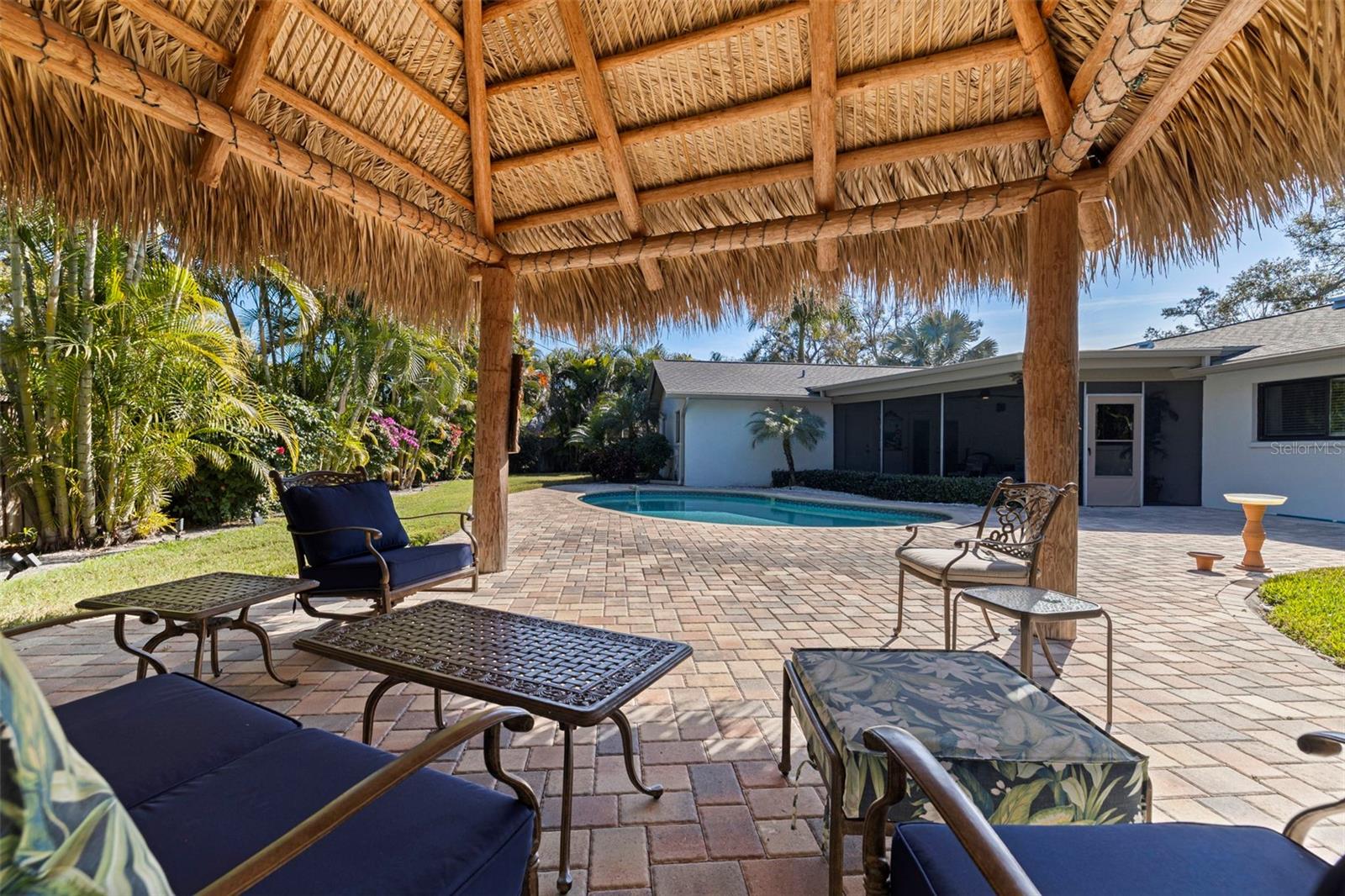 BAHAMA BEACH REP - Residential