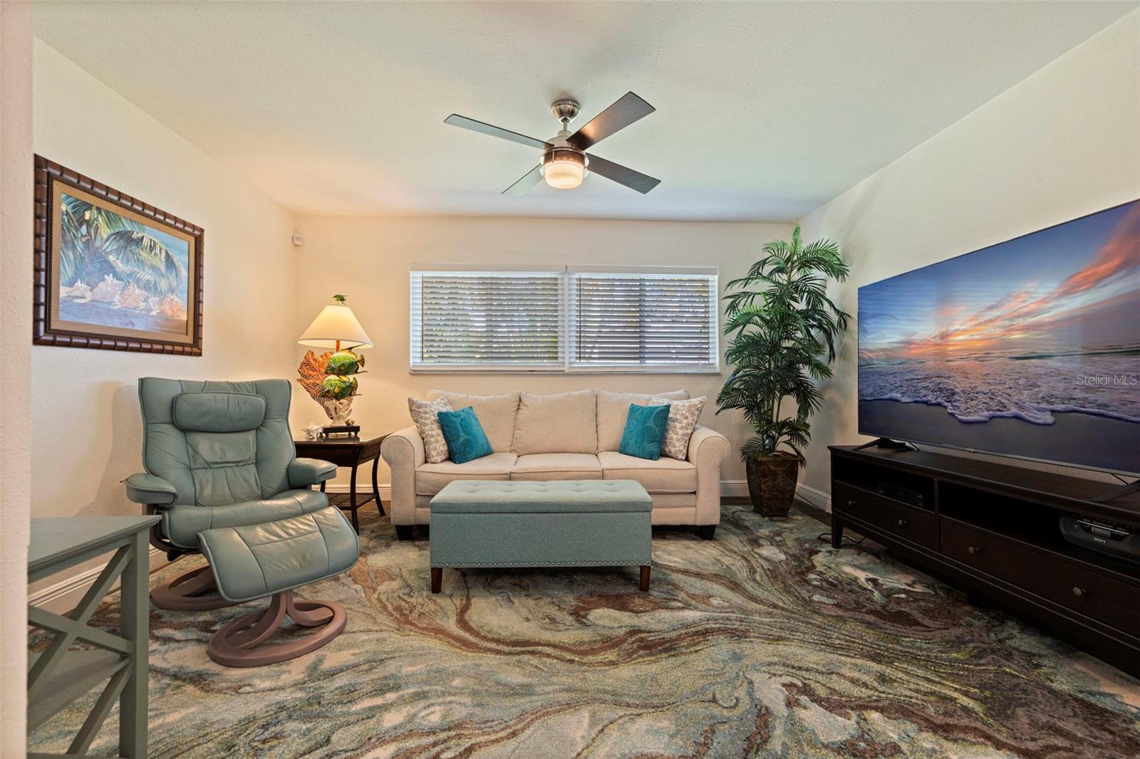 BAHAMA BEACH REP - Residential