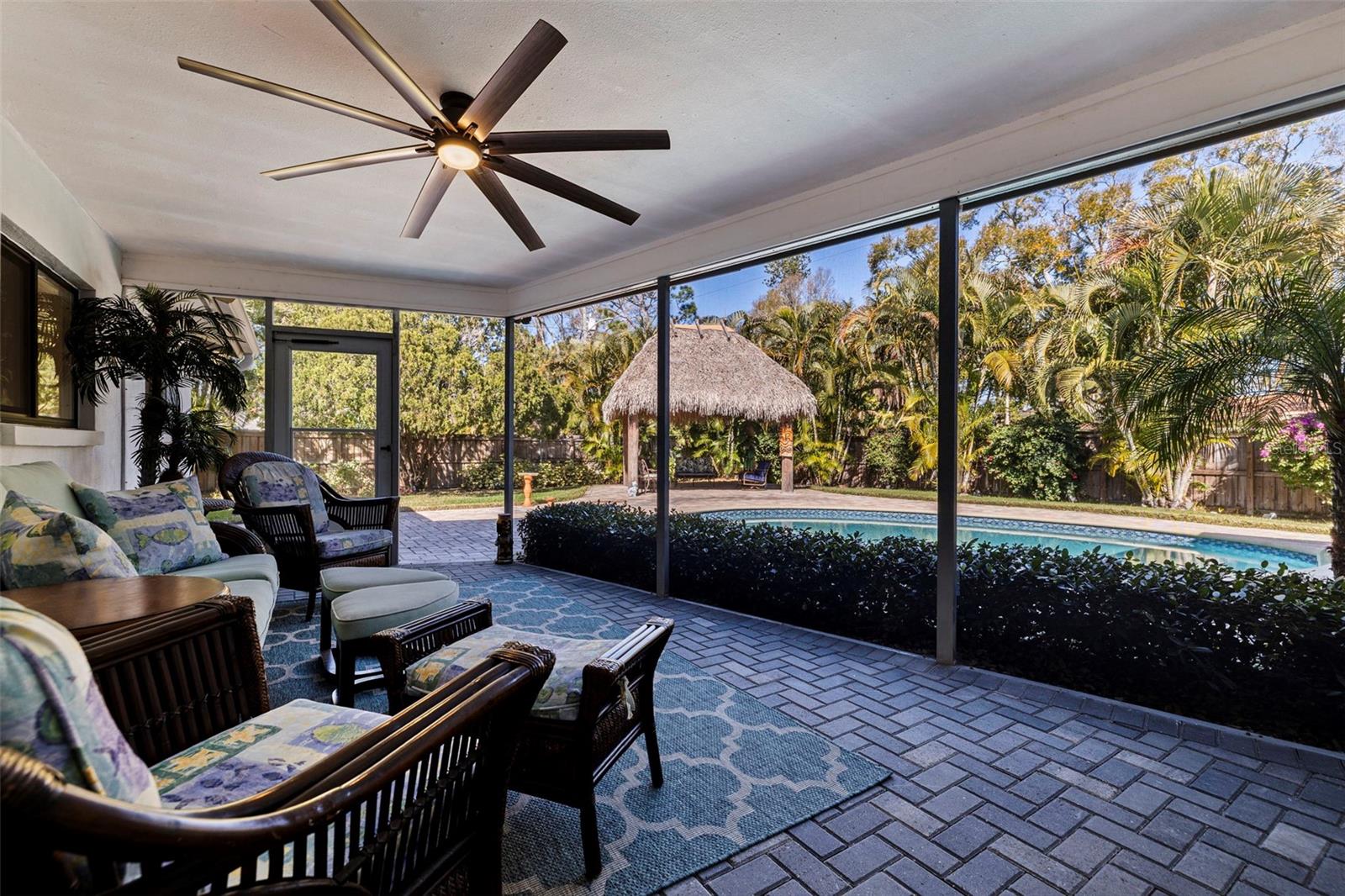 BAHAMA BEACH REP - Residential