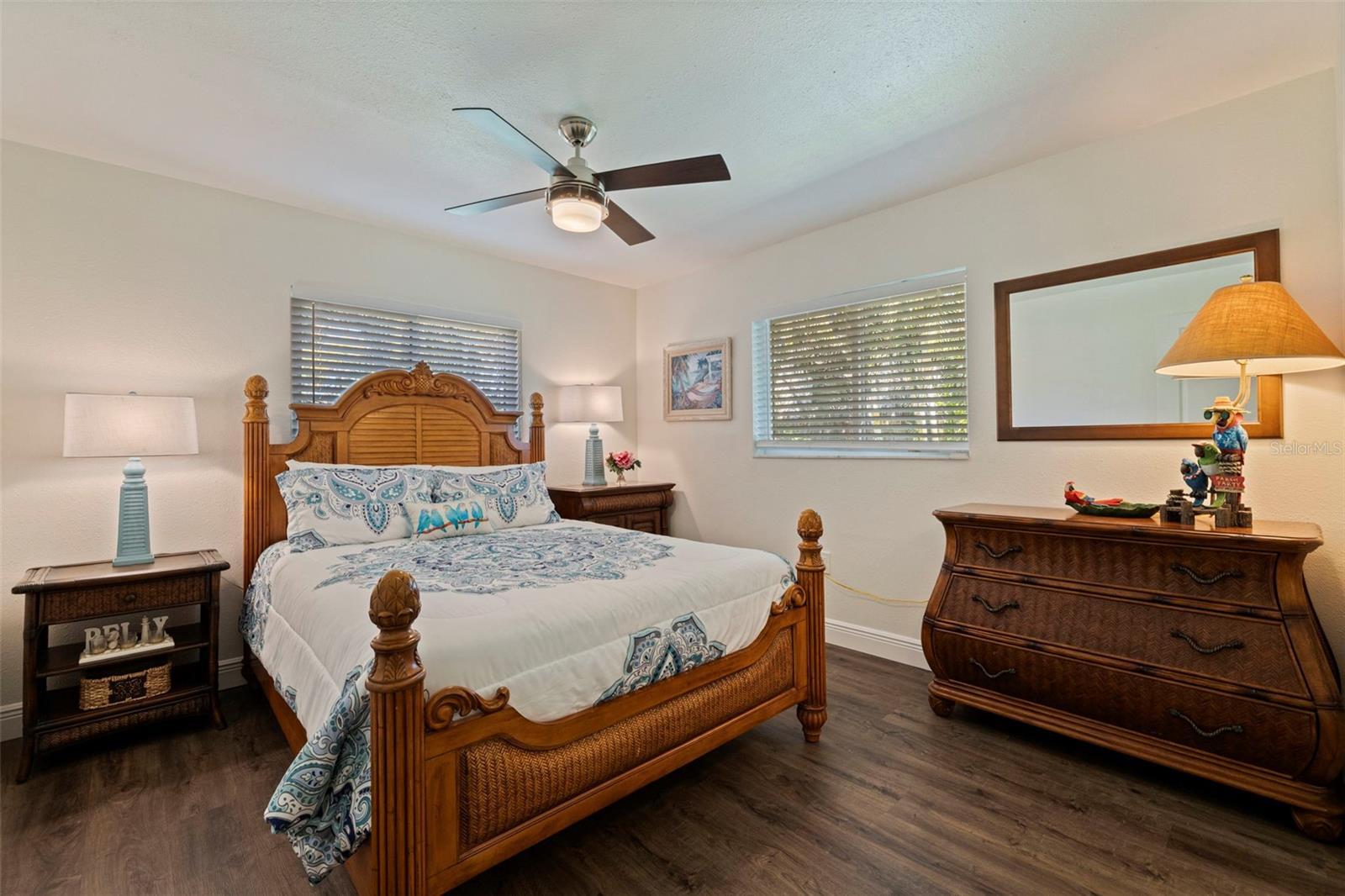 BAHAMA BEACH REP - Residential