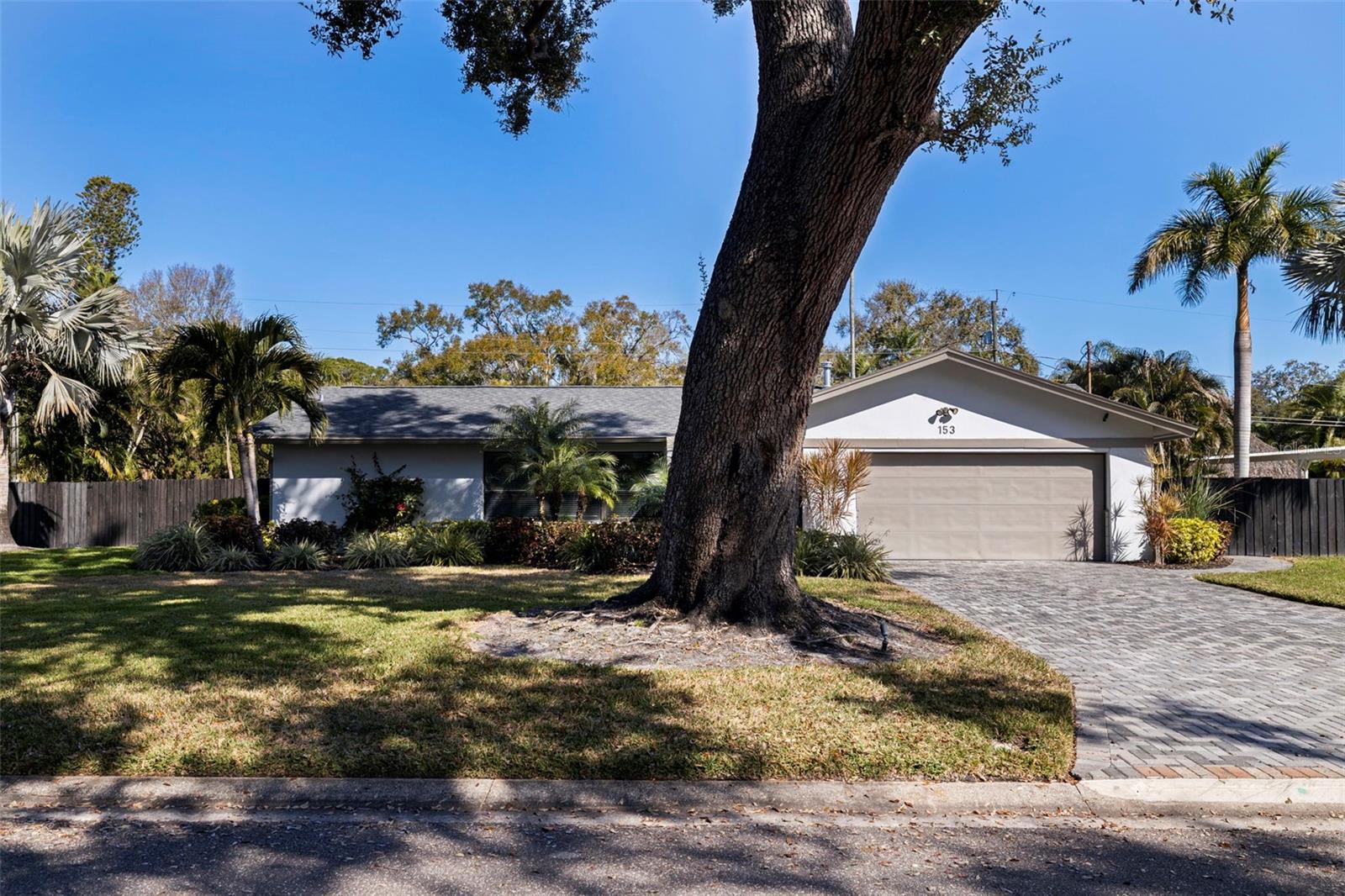 BAHAMA BEACH REP - Residential