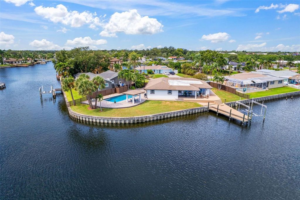 Photo of 4331 13th Way NE, St Petersburg, FL 33703 (MLS # TB8426396)