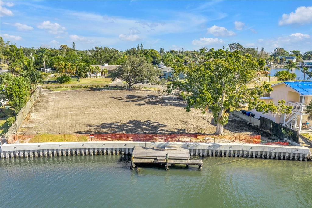 Photo of 4811 Paradise Way S, St Petersburg, FL 33705 (MLS # TB8450933)