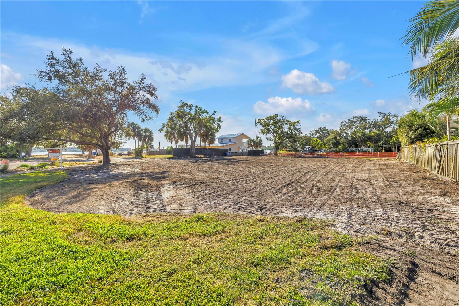 BAYOU BONITA PARK - Land