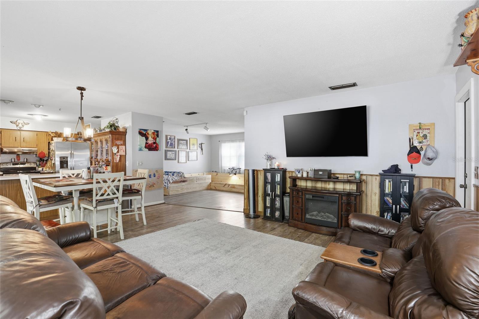 BELMONT PINES - Residential