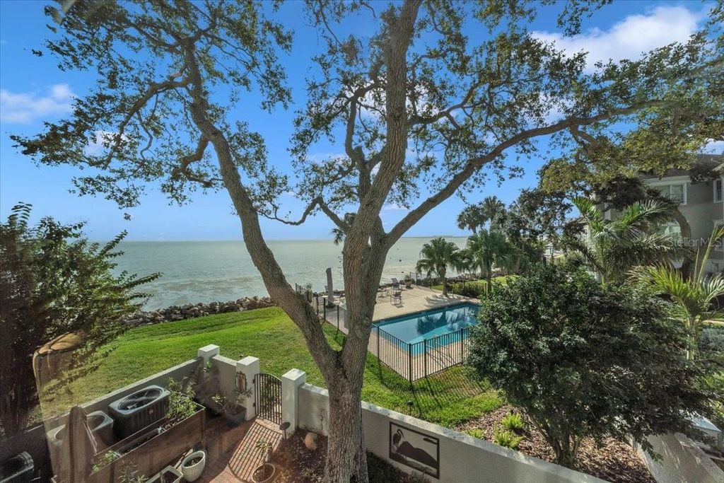 Photo of 6212 Bayshore Boulevard #K, Tampa, FL 33611 (MLS # TB8454983)