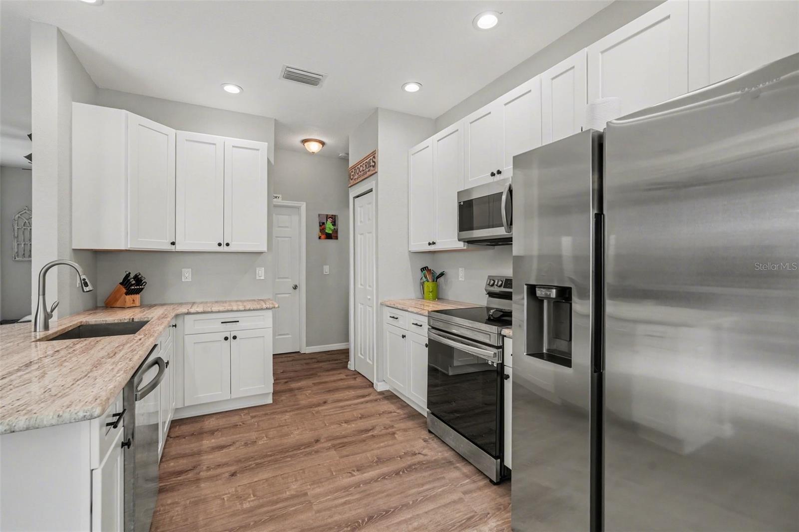 ROYAL HIGHLANDS - Residential