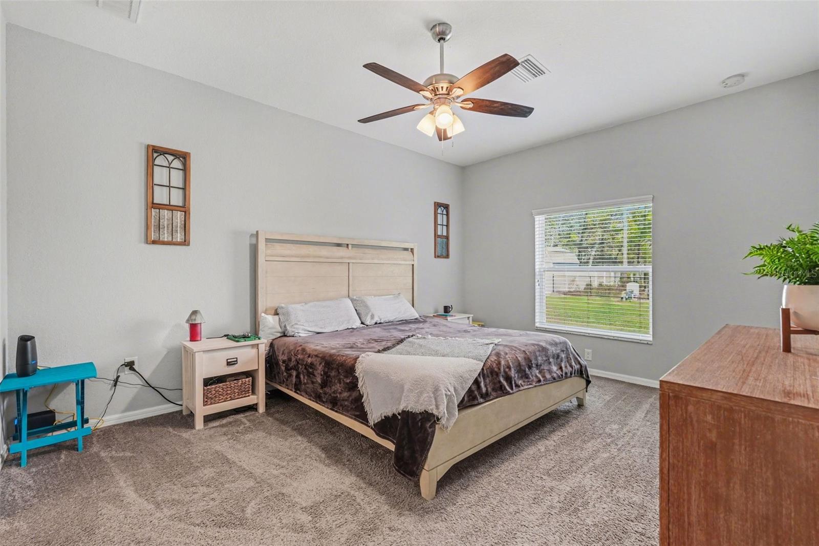 ROYAL HIGHLANDS - Residential