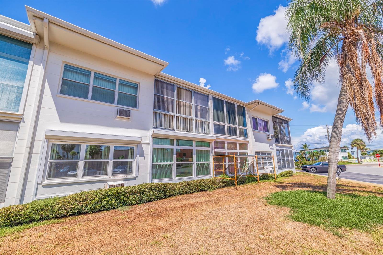 SUNSET PLAZA APTS CONDO - Residential