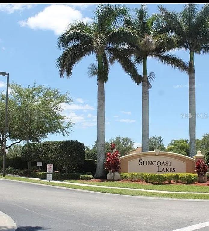 SUNCOAST LAKES - Residential