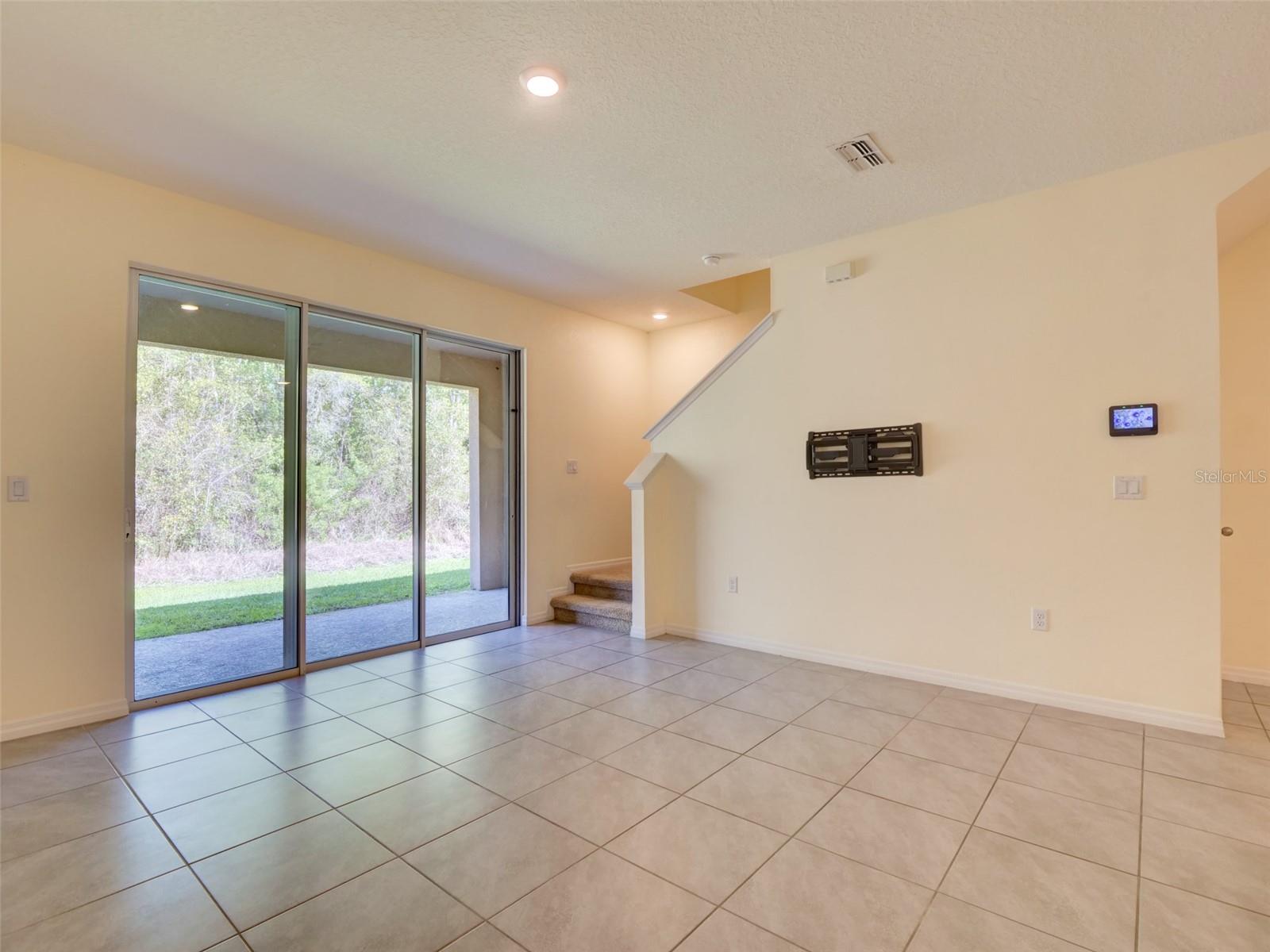 ATRIA/RIDGEWOOD LAKES - Residential