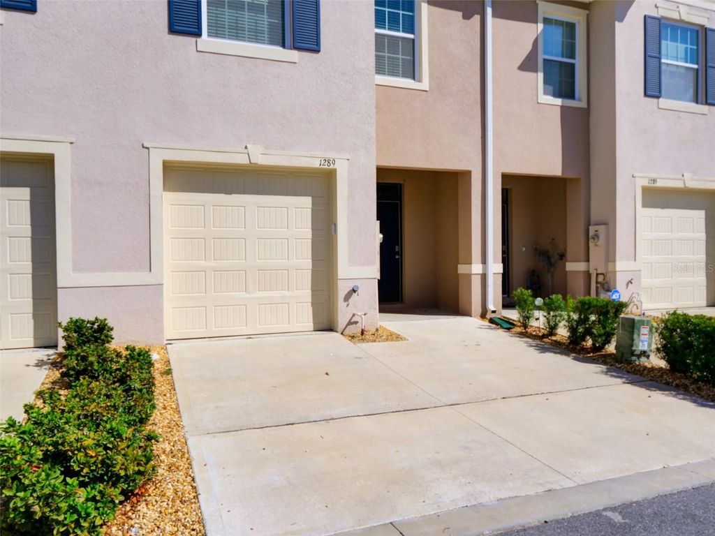 Photo of 1289 Yellow Finch Drive, Davenport, FL 33837 (MLS # O6388897)