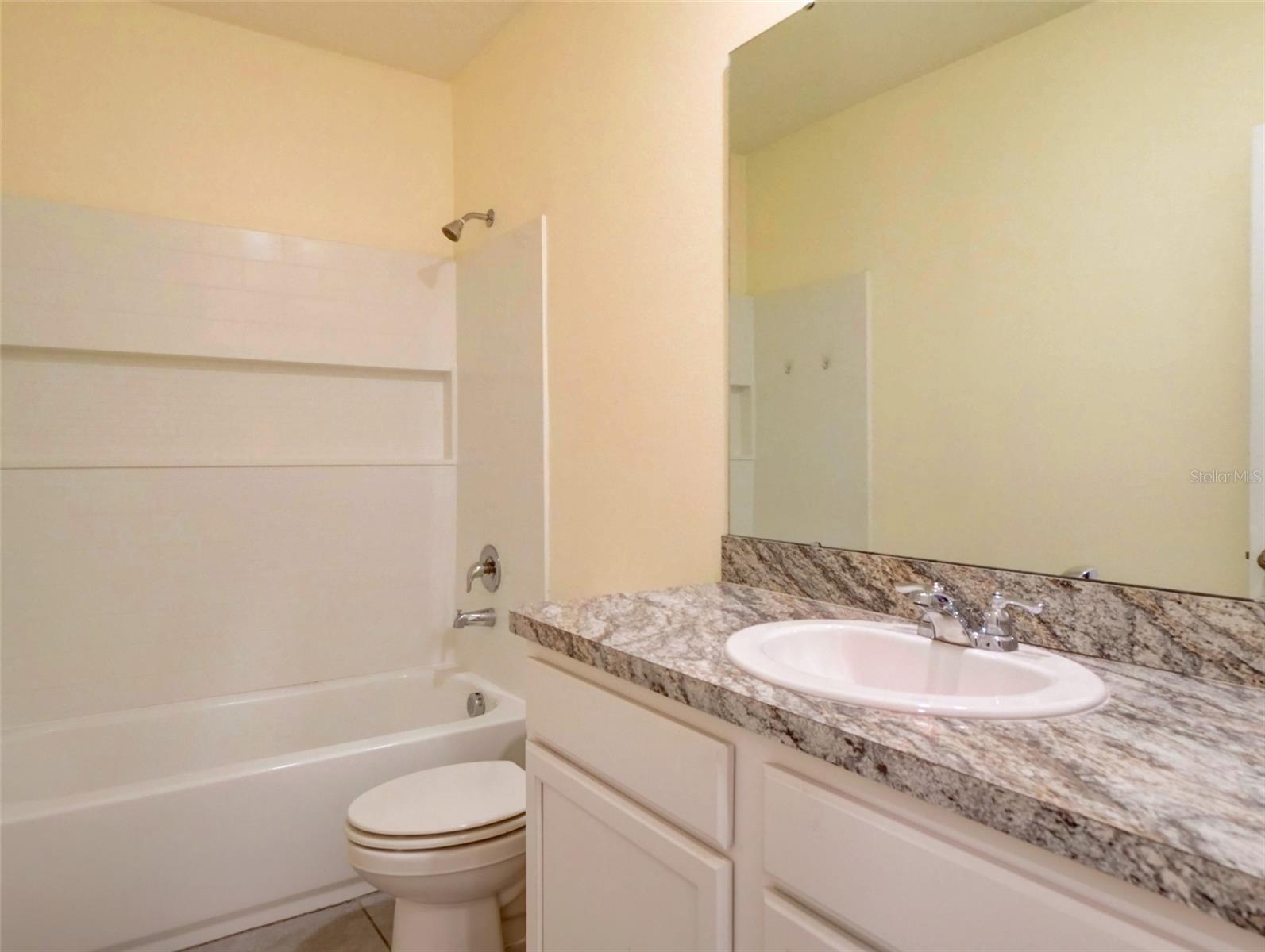 ATRIA/RIDGEWOOD LAKES - Residential