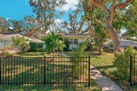 A home in SARASOTA