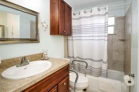 Tiny photo for 3916 NE 8th Street, Ocala, FL 34470 (MLS # OM719981)