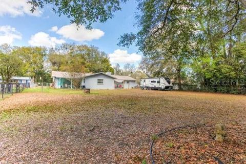 Tiny photo for 3916 NE 8th Street, Ocala, FL 34470 (MLS # OM719981)
