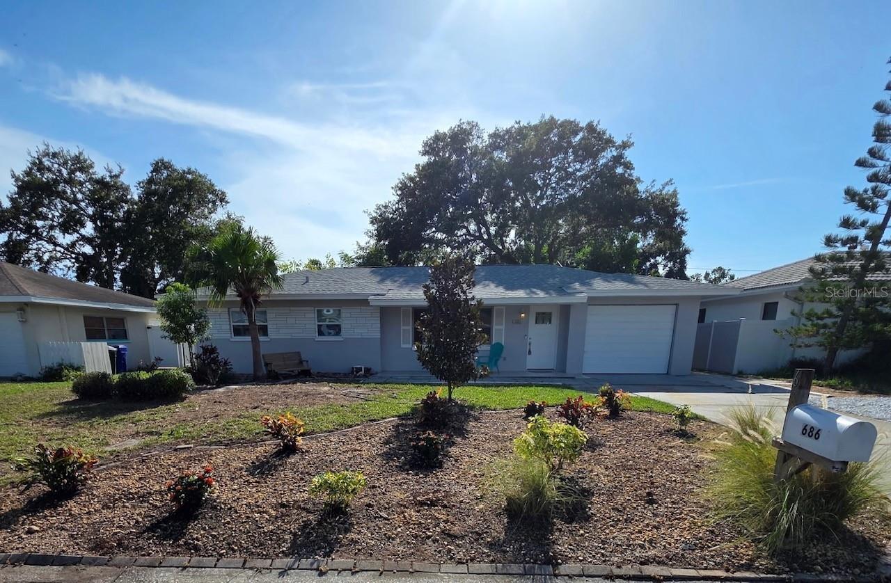 Freshly Updated 2-Bedroom, 1.5 Bath Home conveniently located in the Golf-Cart Zone of Dunedin.
Bright, open layout. New refrigerator, washer and dryer. Large, fenced backyard. Professionally landscaped. Quiet neighborhood in a no-flood zone.
Landlord covers monthly landscaping and city utilities (garbage, yard waste, recycling, and water). Pets welcome, application fee required.
Schedule a showing today!