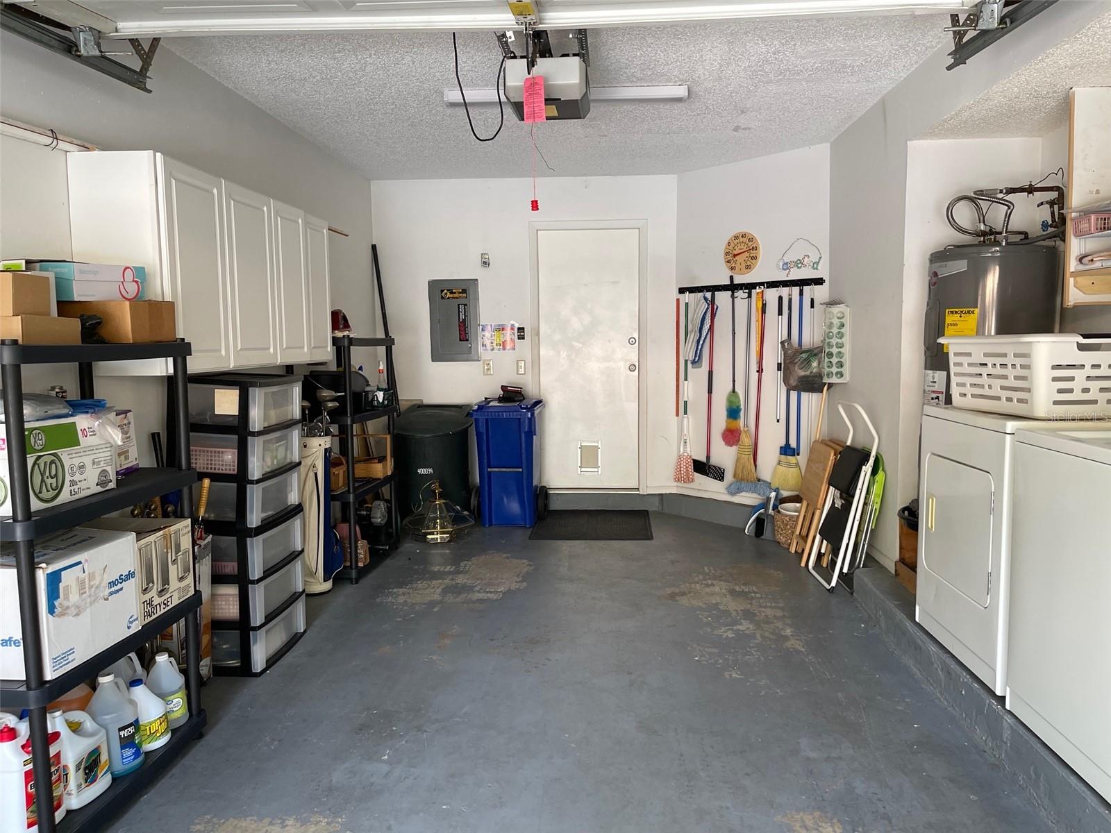 LAUREL OAKS AT COUNTRY WOODS CONDO - Residential Lease