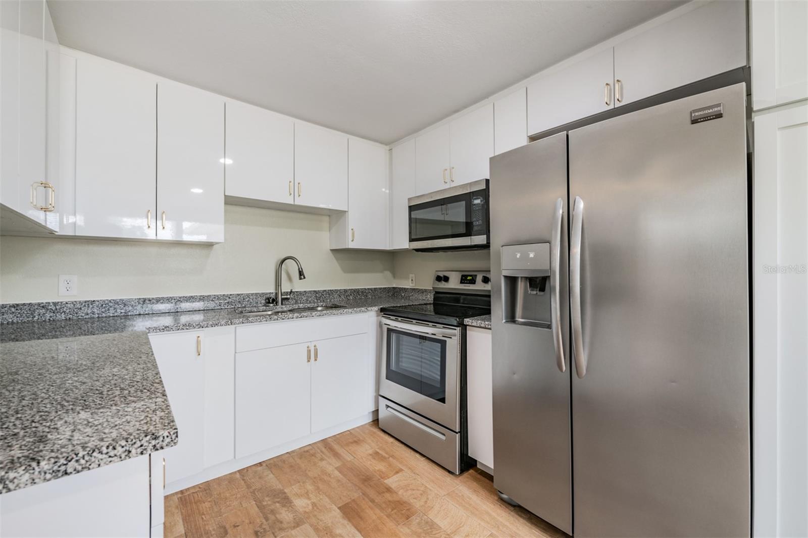 JASMIN TERRACE - Residential