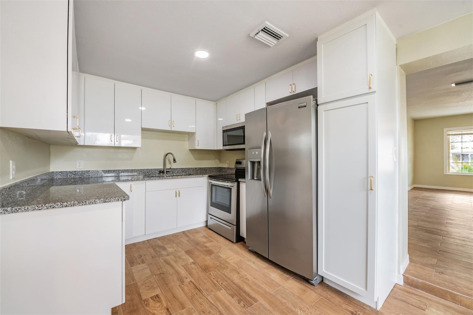 JASMIN TERRACE - Residential