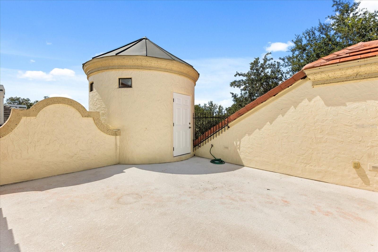CASA JARDIN CONDO - Residential