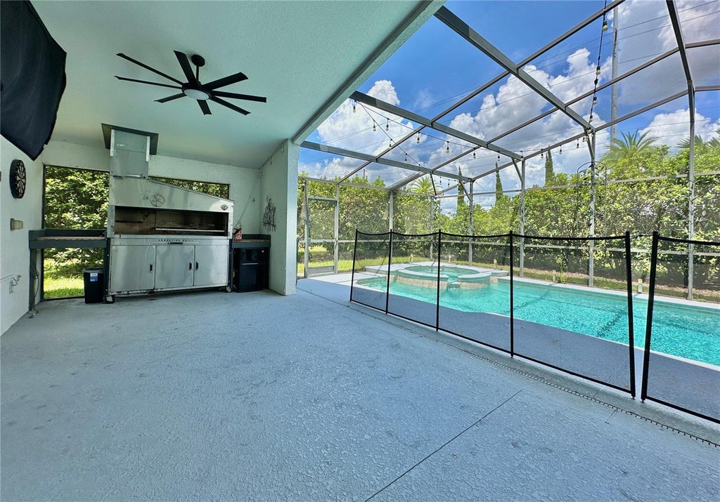 Photo of 834 Old Bridge Circle, Davenport, FL 33897 (MLS # O6442622)