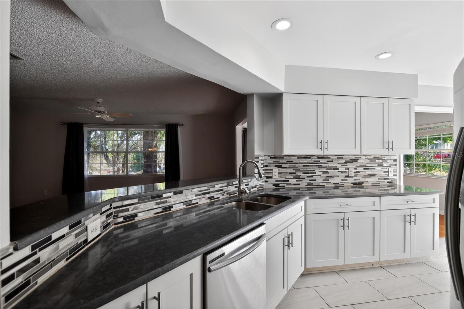 LAKESIDE VILLAGE UNIT 02 - Residential