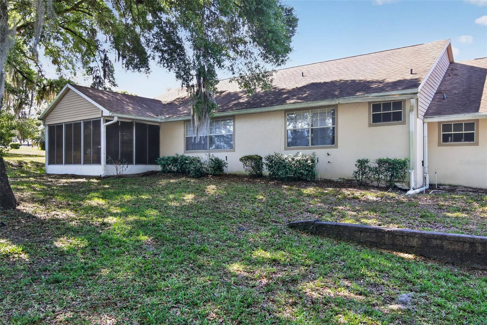 3644 N LAURELWOOD LOOP