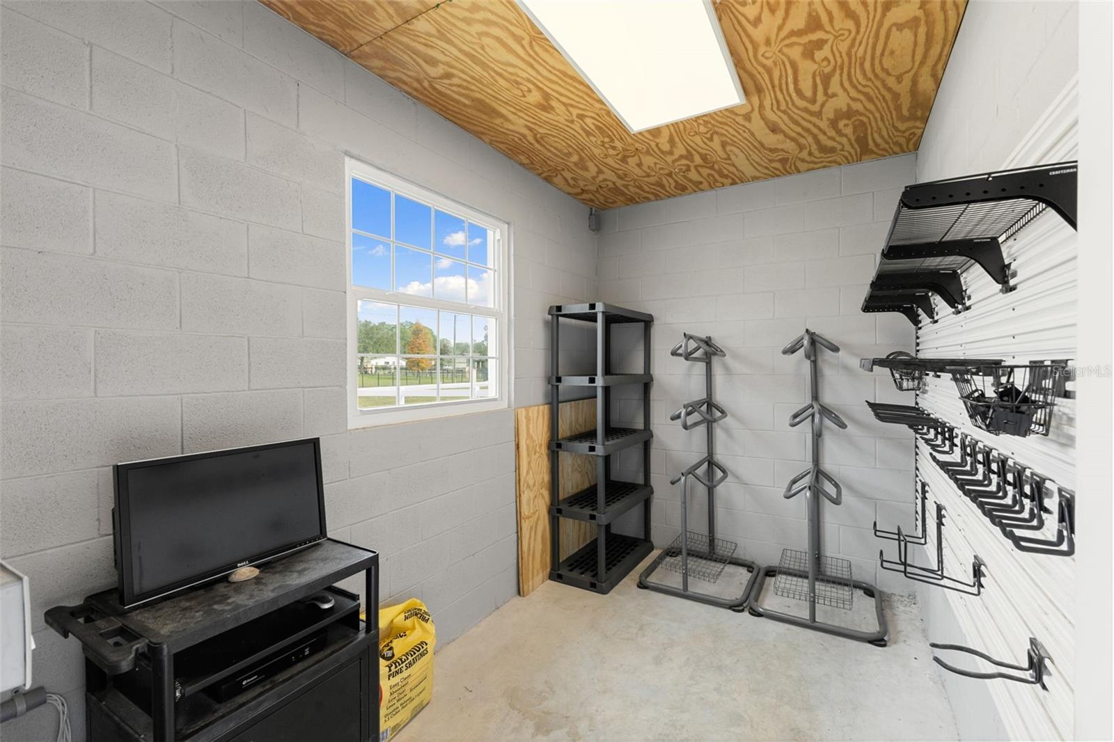 TWIN BRANCH ACRES UNIT FOUR - Residential