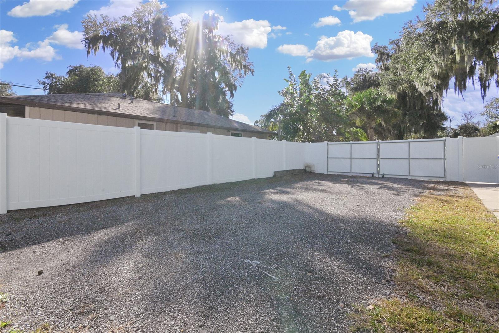 Florida Shores 01 - Residential