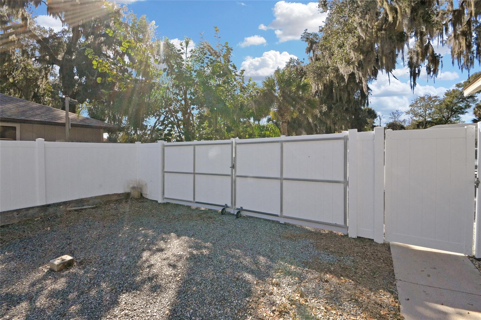 Florida Shores 01 - Residential