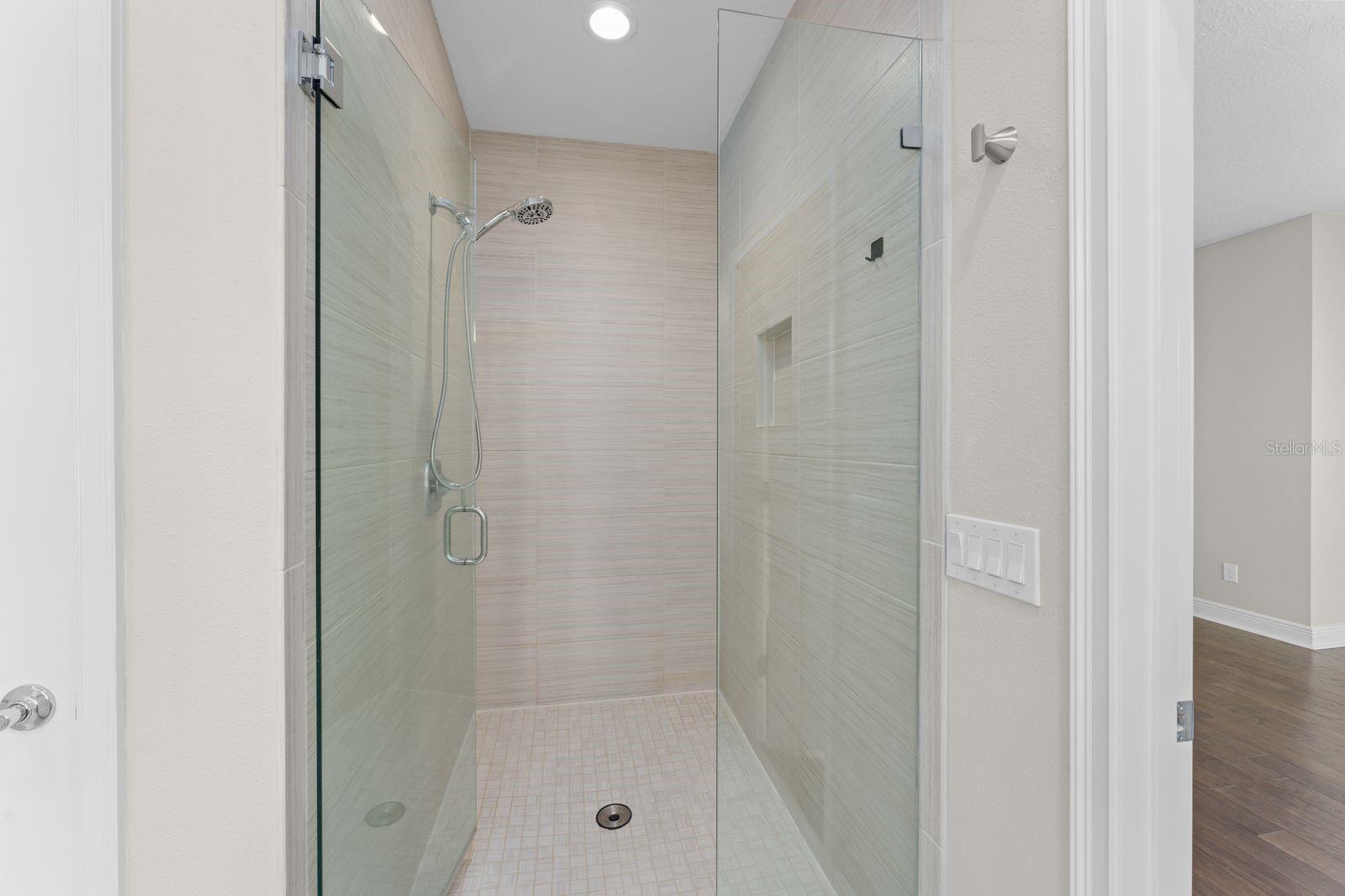 FOUNTAIN PARKE AT LAKE MARY PH 2 - Residential