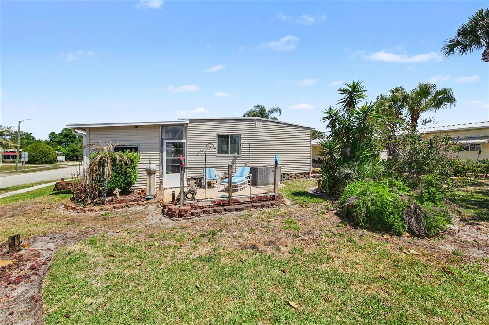 LAURELWOOD MOBILE ESTATES UNIT 01 - Residential