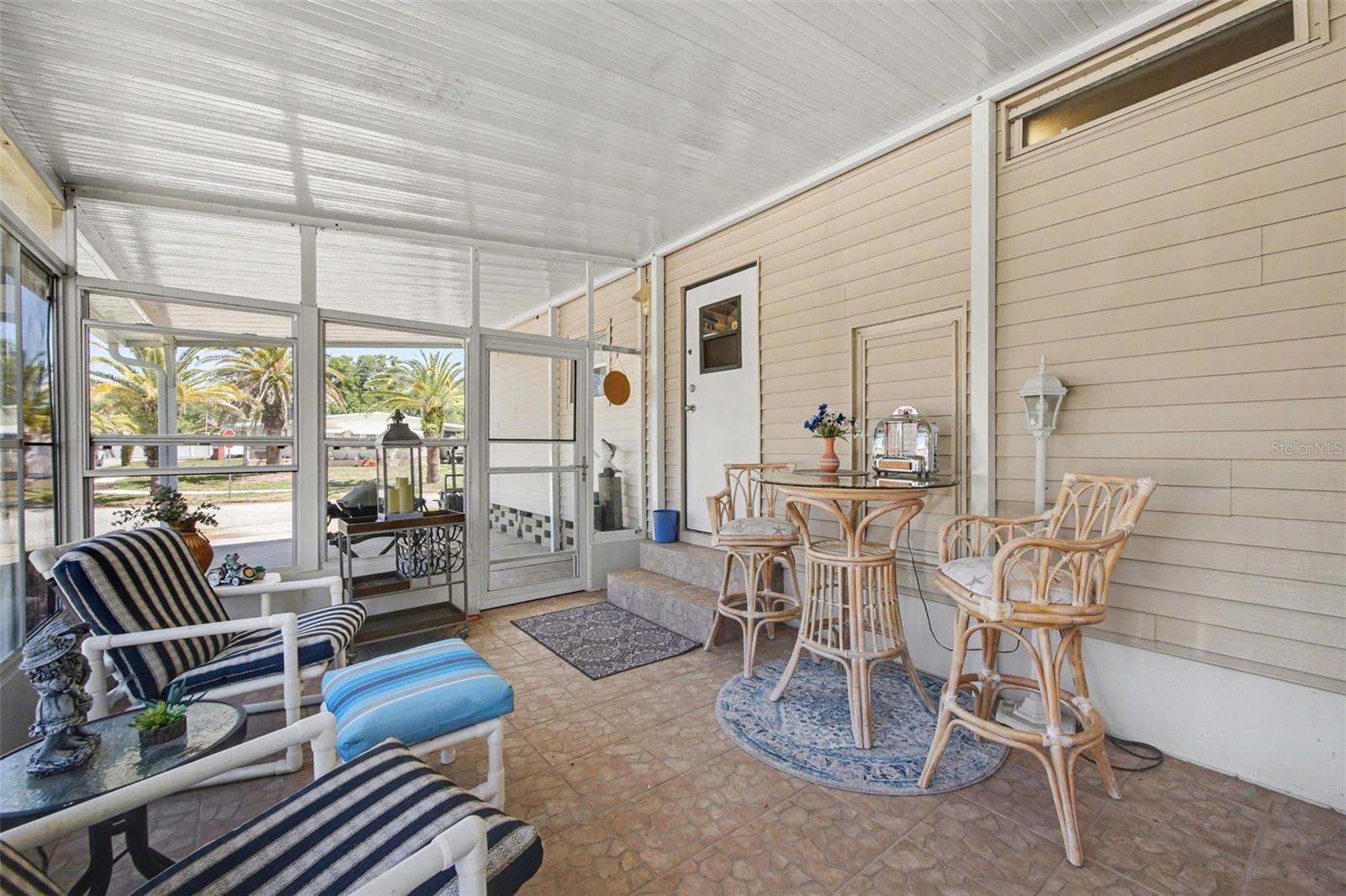 LAURELWOOD MOBILE ESTATES UNIT 01 - Residential