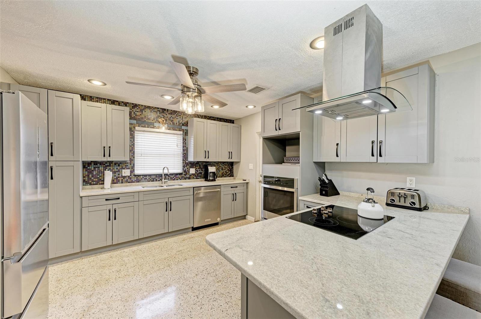 SHORE ACRES BAYOU GRANDE SEC - Residential Lease