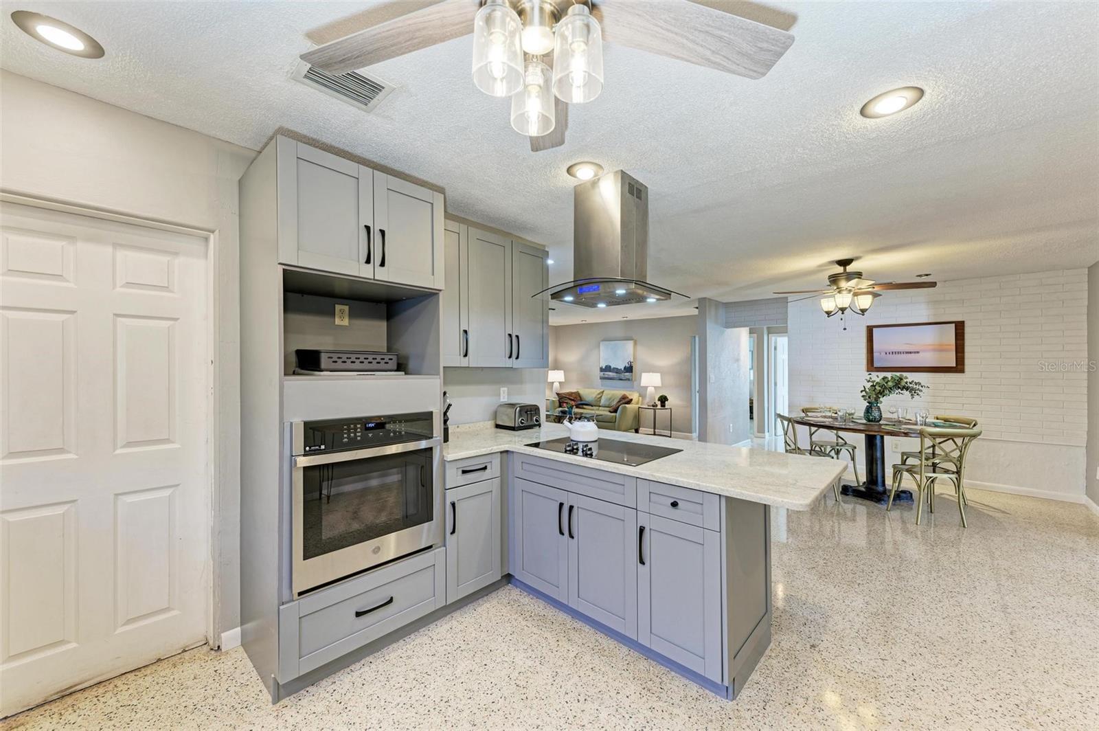 SHORE ACRES BAYOU GRANDE SEC - Residential Lease