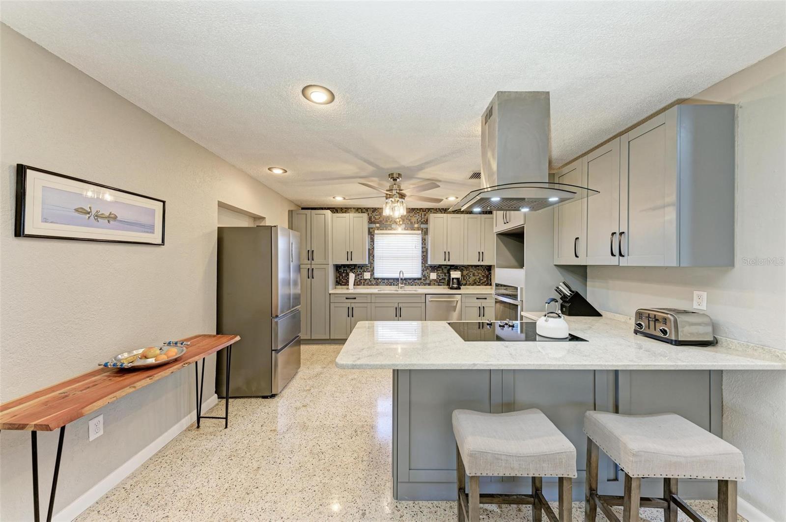 SHORE ACRES BAYOU GRANDE SEC - Residential Lease