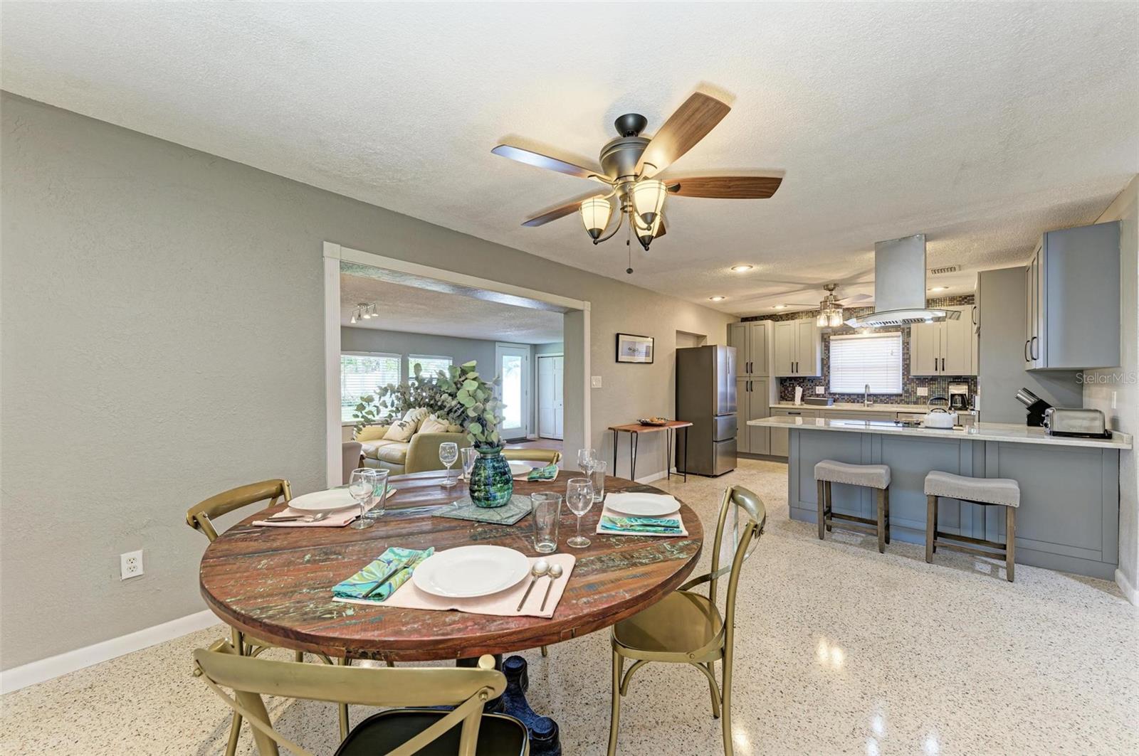 SHORE ACRES BAYOU GRANDE SEC - Residential Lease