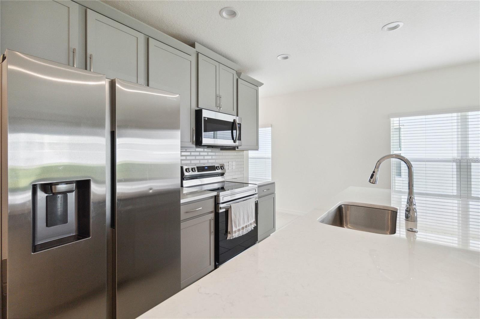 TRINITY LAKES - Residential