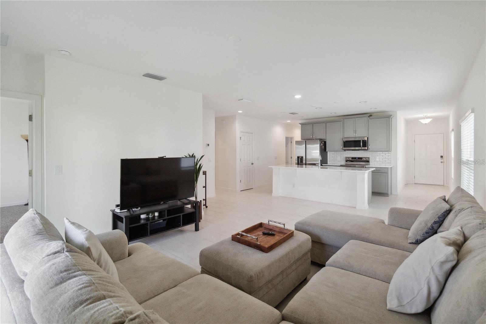 TRINITY LAKES - Residential