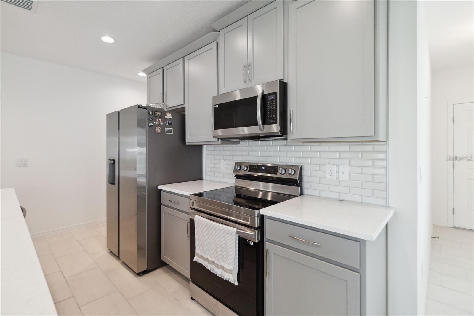 TRINITY LAKES - Residential