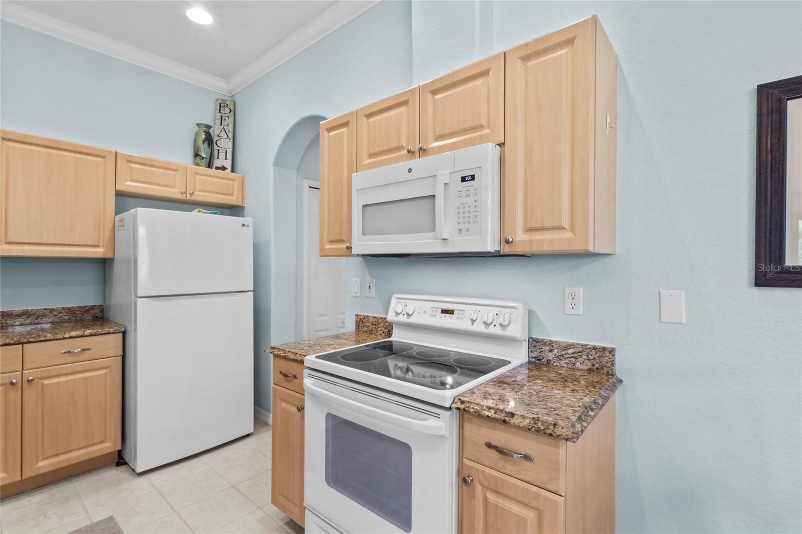 1202 AUBURN COVE CIRCLE