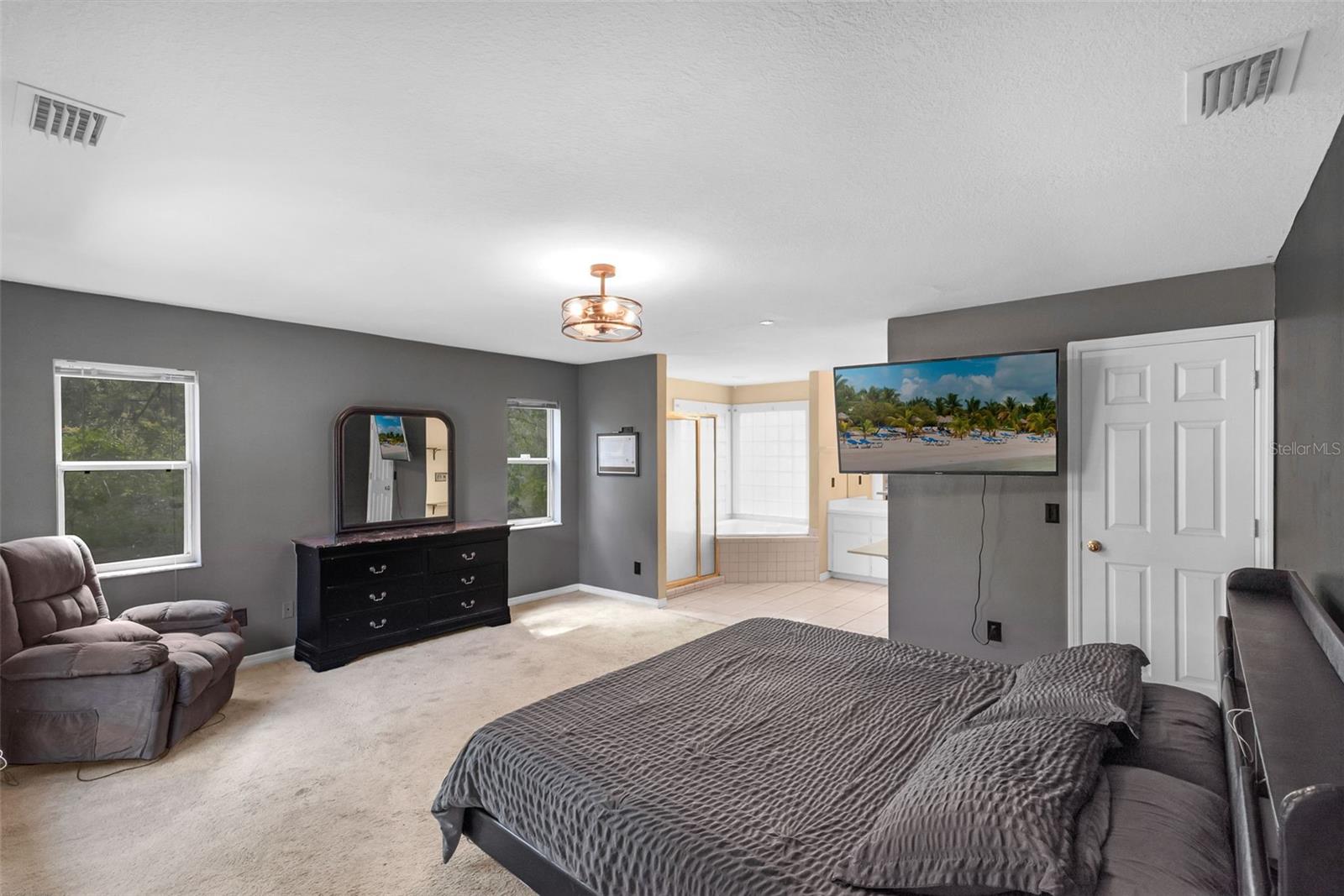 GROVELAND FARMS 13-22-24 - Residential